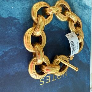 Elegant Gold Chain Bracelet